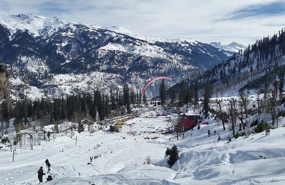 Tourist Places in Manali with Snow Clad Himalayas Tourist Places in Manali with Snow Clad Himalayas